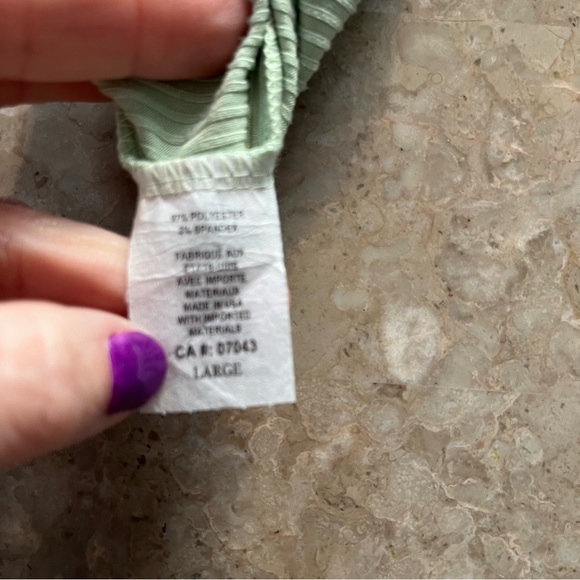 Olivia Rae light green long sleeve crop top size large - Picture 6 of 9